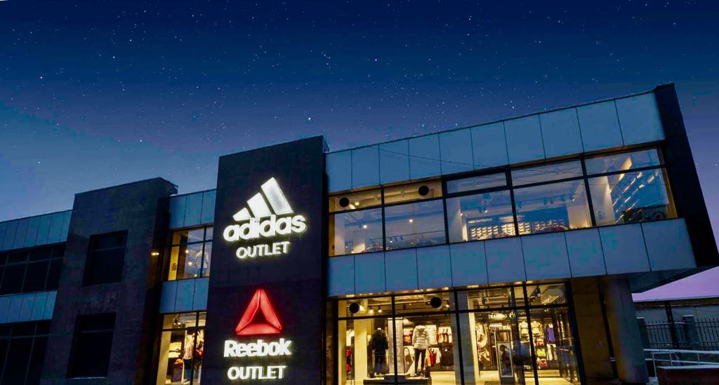 adidas outlet store hours